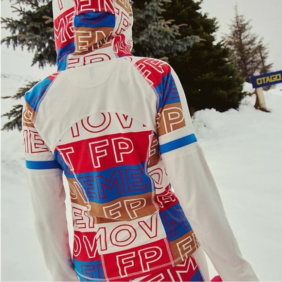 NWT Free People Movement Dawn To Dust Graphic Hoodie XS - Picture 2 of 7